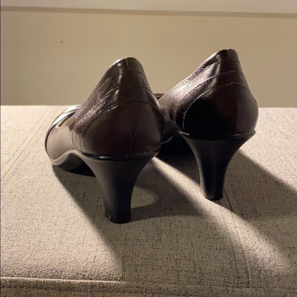 Heels - Picture 3 of 6